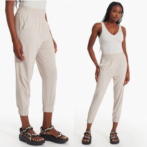 Vuori Womens Villa Jogger in Sand